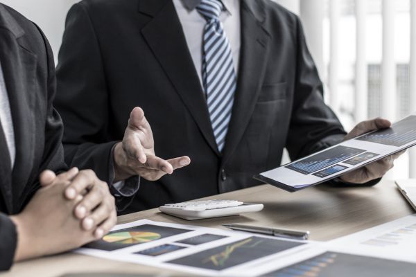 Semplificare il processo di importazione grazie alla consulenza specializzata 