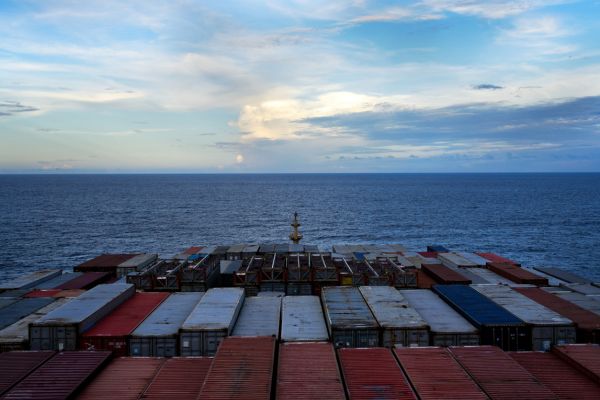 Come il conflitto globale sta cambiando i costi di importazione dalla Cina